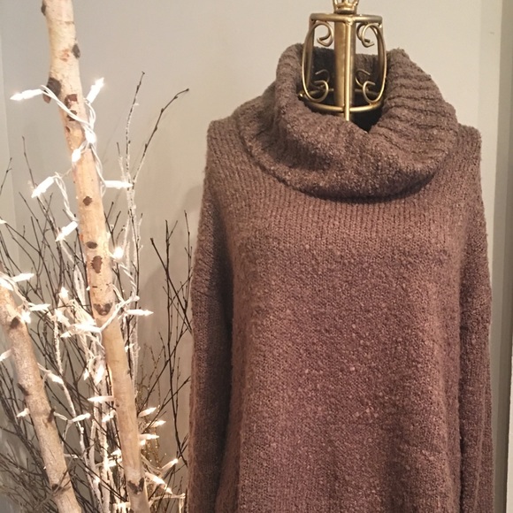 Kerisma Sweaters - ✨LIKE NEW✨ Kerisma Turtleneck Sweater M/L